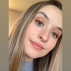 Meet your Posher, Michaela